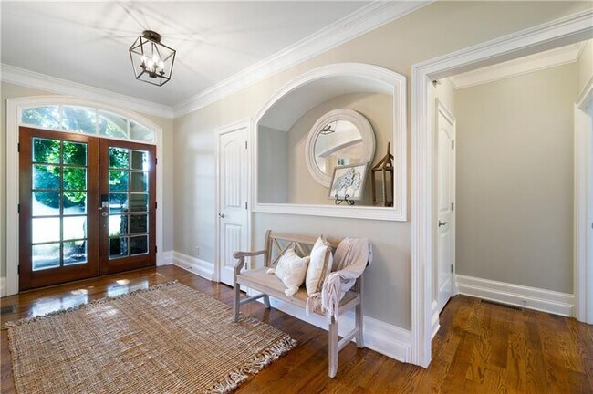 Building Photo - 22 River Shoals Dr