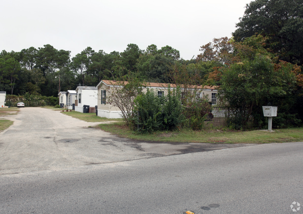 Foto del edificio - Causey Mobile Home Park