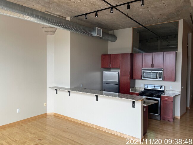 Foto del edificio - 311 E Erie St