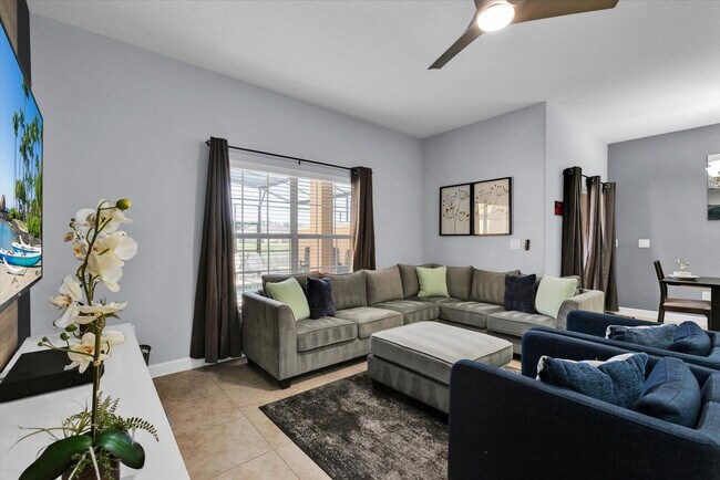 Foto del edificio - 3069 Beach Palm Ave
