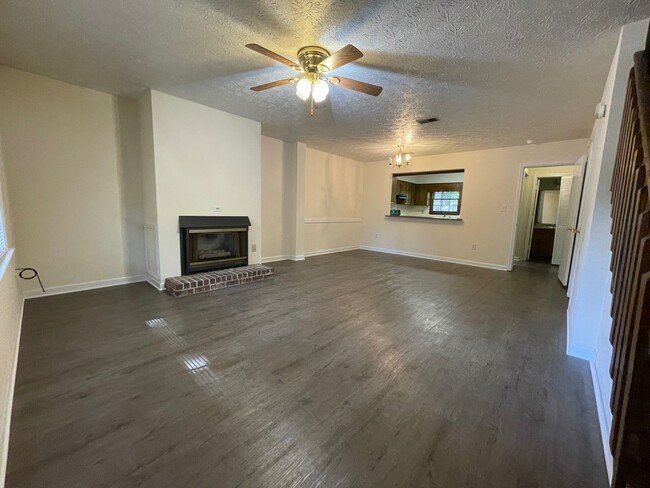 Foto del edificio - 254 Highland Park Dr
