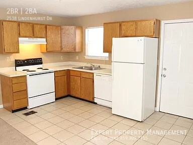 Foto del edificio - 2538 Lindenhurst Dr