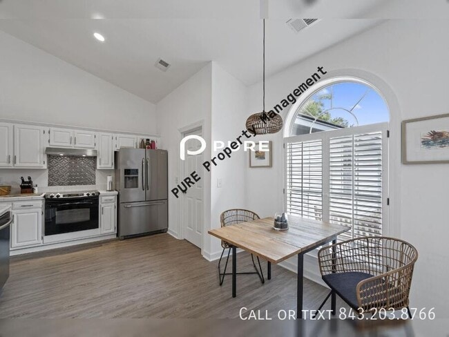 Building Photo - 1985 Gray Battery Ct