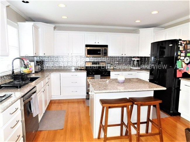 Building Photo - 1N182 Darling Street , Wheaton , IL , 60187
