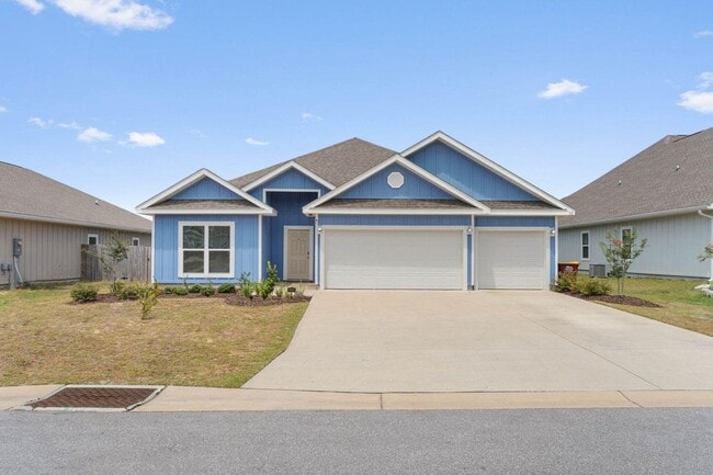 Building Photo - Shoal River Landing Must See w/ 3-car garage!