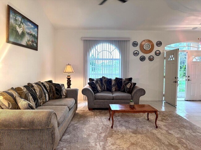 Foto del edificio - 219 Venetia Ave