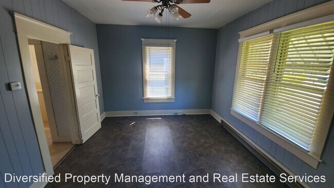 Foto del edificio - 3 br, 1.5 bath House - 442 4th Ave Sw