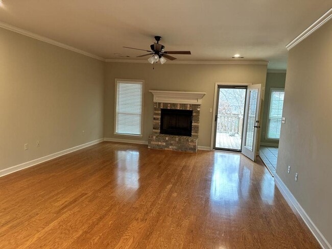 Building Photo - 105 Summertime Point