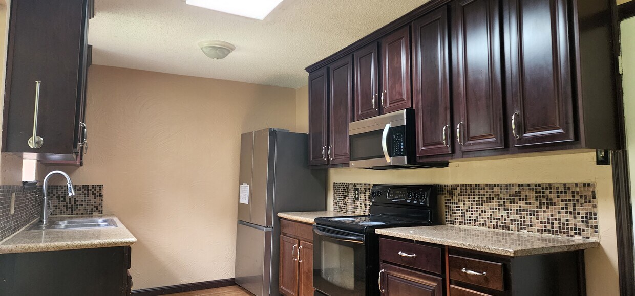 Foto principal - 5421 Parkview Dr