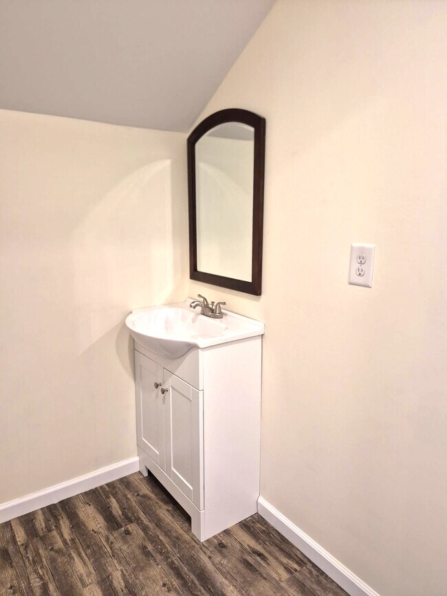 Foto del edificio - 4613 Bear Path Rd