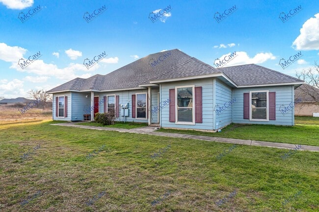 Building Photo - Fresh 3/2 Duplex in Weatherford!
