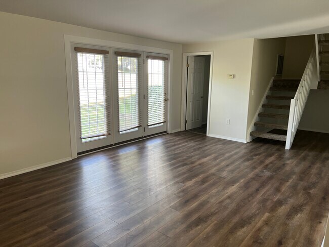 Foto del edificio - 8265 Rollinghitch Ct