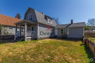 Building Photo - 1414 N Cedar St