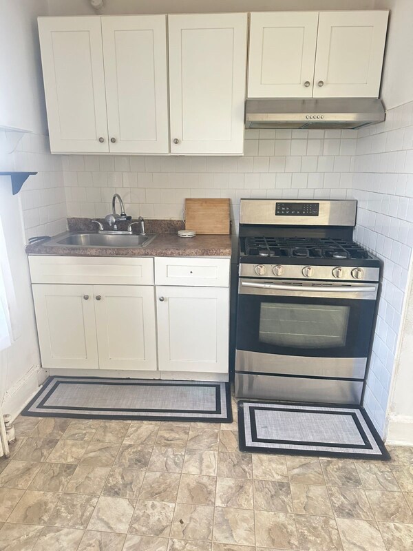 Foto del edificio - 214 Chamberlain Ave