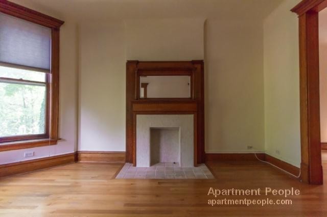 Foto del edificio - 1145 W Drummond Pl
