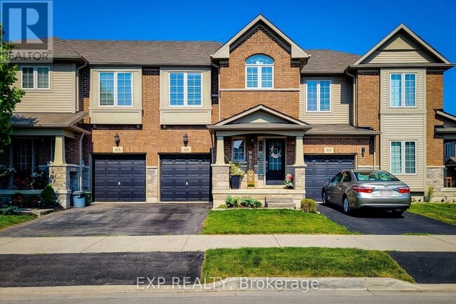 Building Photo - 65 Royal Winter Dr
