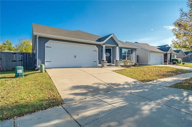Foto del edificio - 3 Bedroom Home in Fayetteville for Rent!!