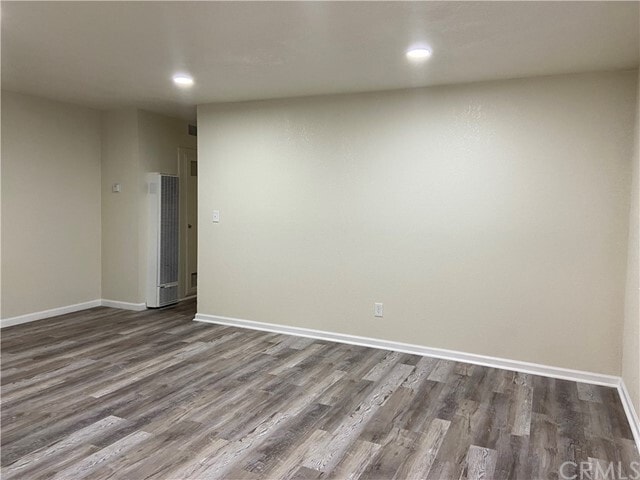 Building Photo - 3070 Vineland Ave