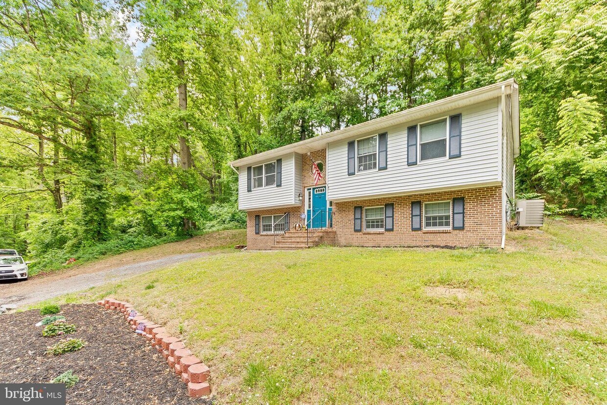 1405 S Harbor Dr, Saint Leonard, MD 20685 House Rental in Saint