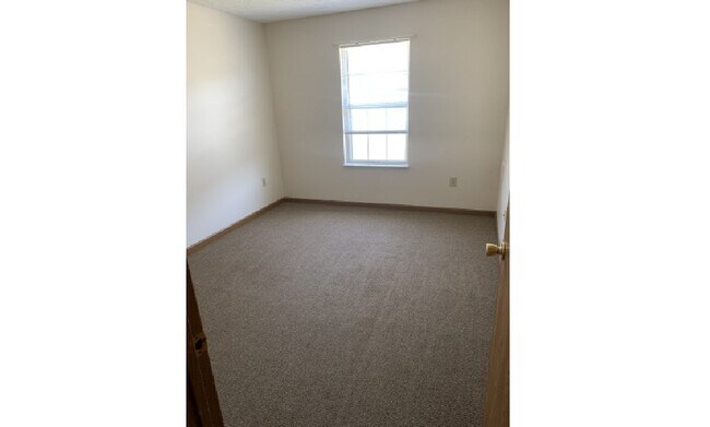 Building Photo - 40 Edgewood Ave