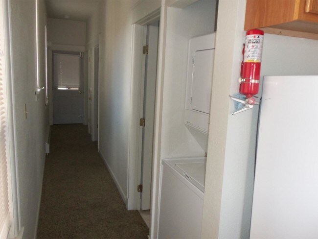 Foto del edificio - 1128 E 2nd St