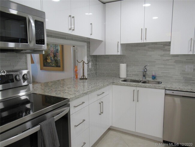 Foto del edificio - 330 SE 2nd St