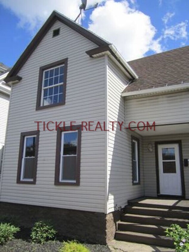Foto principal - 3 Bedroom Single Family House