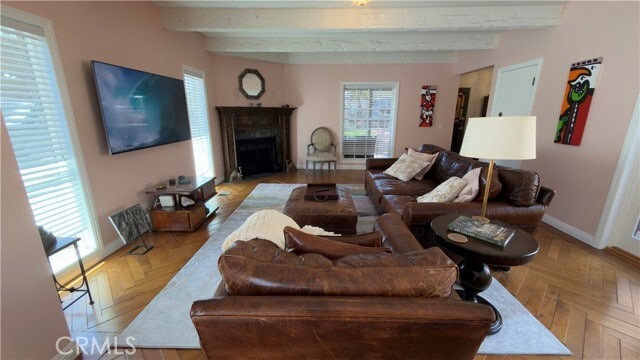 Building Photo - 327 Aster St