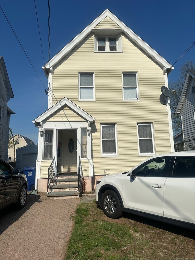 Primary Photo - 433 3rd Ave