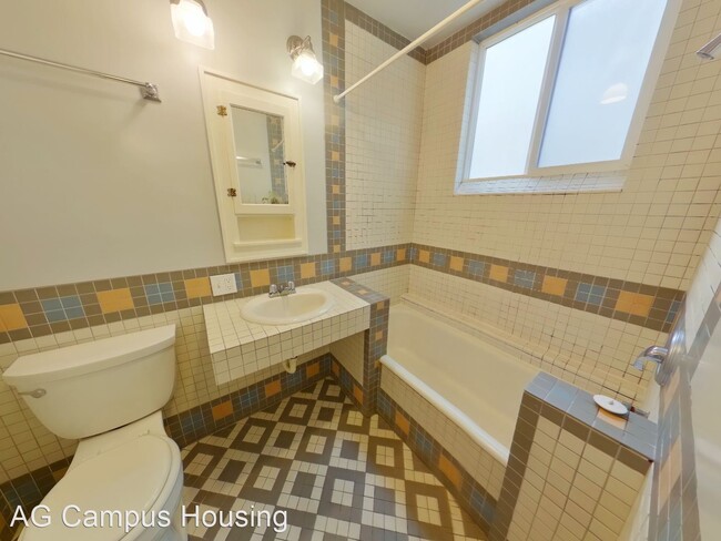 Building Photo - 5 br, 3 bath House - 1742 Hilyard Street