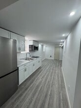 Building Photo - 244 Wilbur St