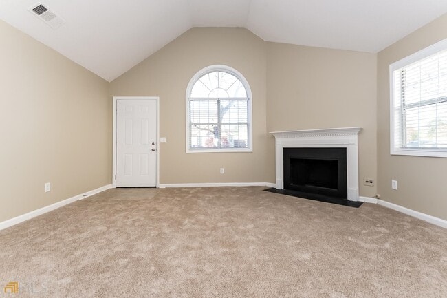 Building Photo - 3675 Sapphire