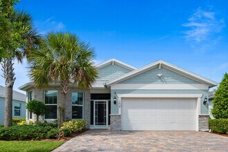 Building Photo - 10454 SW Captiva Dr