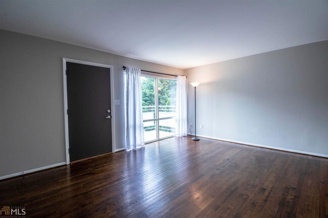 Building Photo - 3044 Briarcliff Rd NE