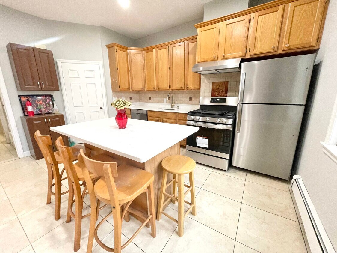 61 Hancock Ave Unit 2, Jersey City, NJ 07307 Apartment for Rent in