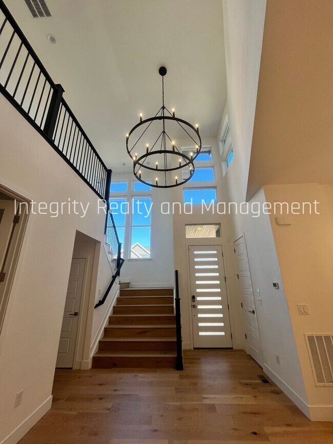 Foto del edificio - 6121 Chester St