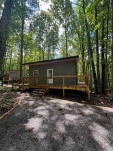 Building Photo - 8662 Lakeshore Dr