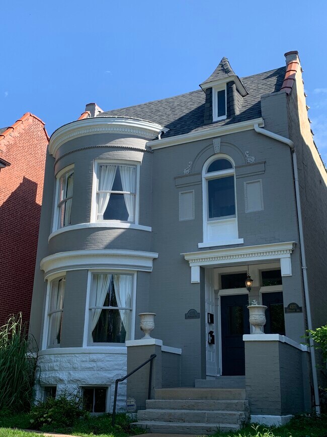Building Photo - 4373 Maryland Ave