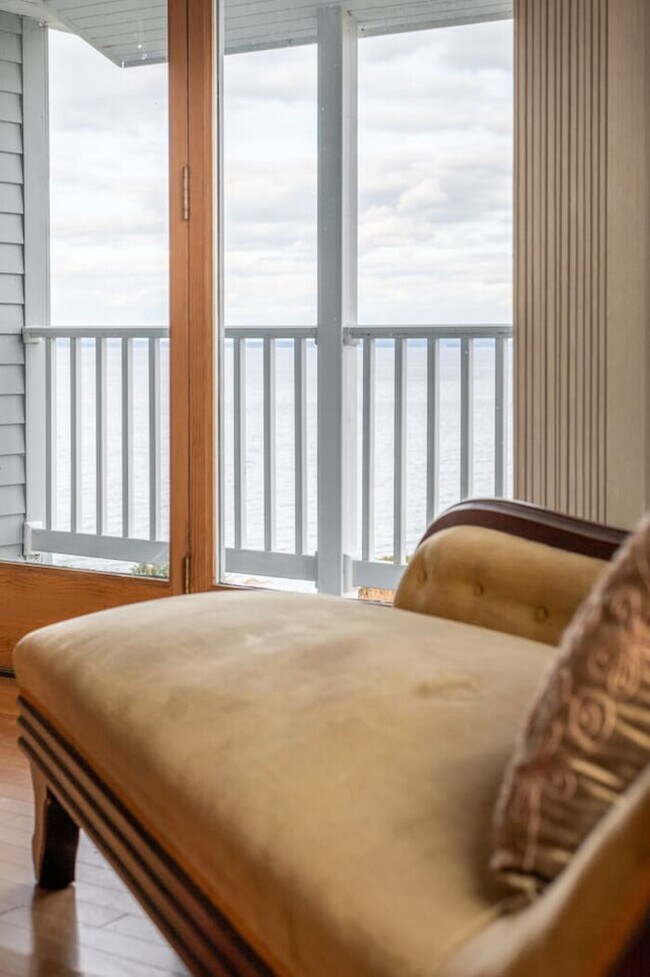 Building Photo - Sebago Lake Retreat | Sleeps 10 | Lakefron...