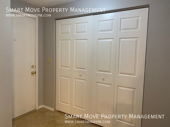 Building Photo - 3757 S Gekeler Ln