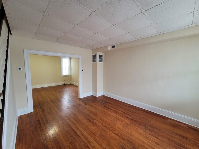 Building Photo - 3715 Wilkens Ave