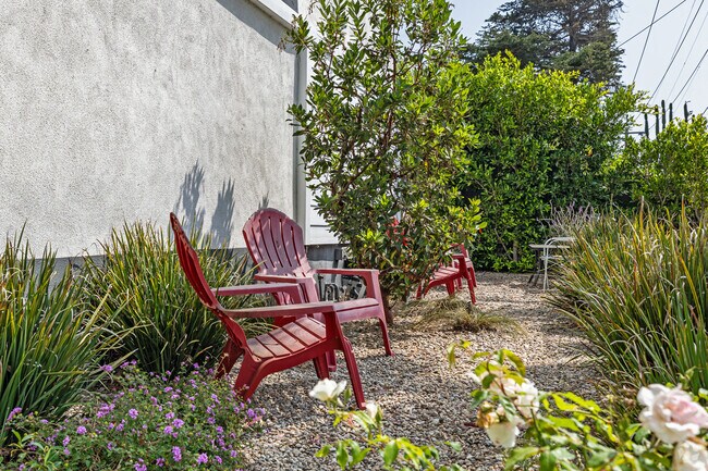 Pasar el rato - 343 Warren Ln (B)