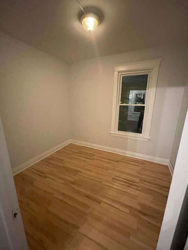 Foto del edificio - 5143 W 24th Pl