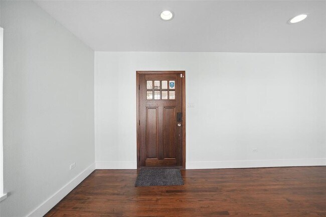 Foto del edificio - 4502 Rockwood Dr