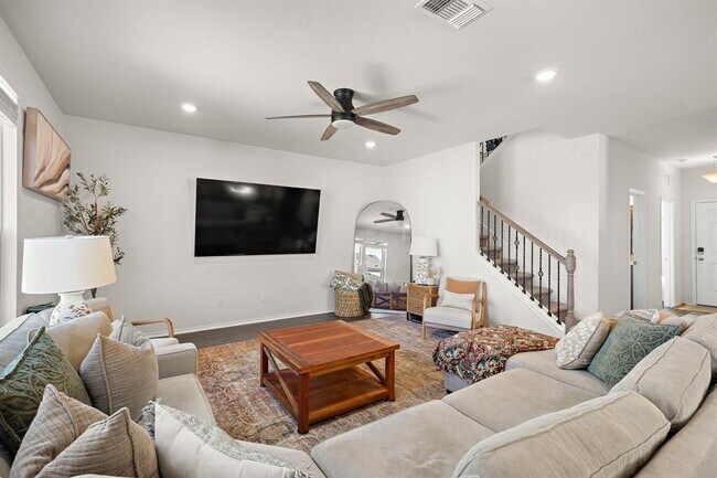 Building Photo - 149 Fiery Skipper Ln