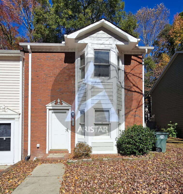 Primary Photo - 1012 Kennesborough Rd NW