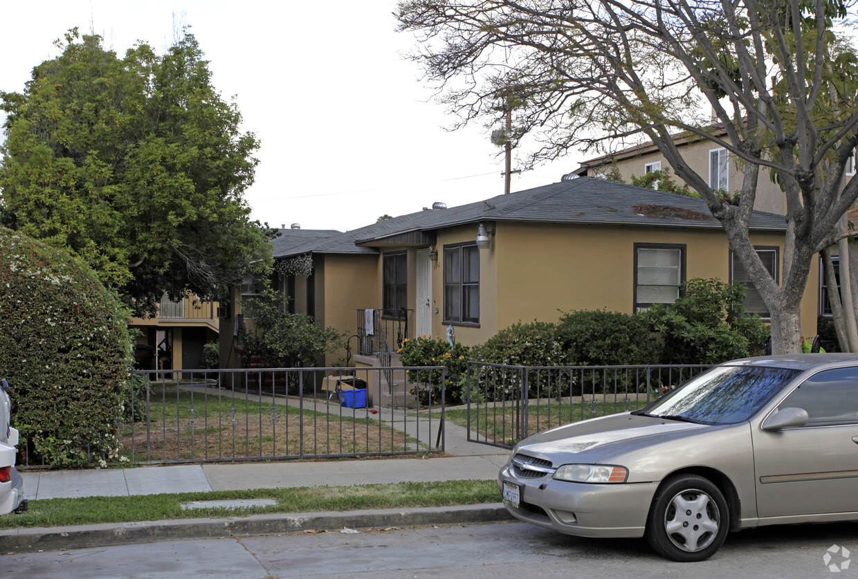 Primary Photo - 4442 Dawson Ave