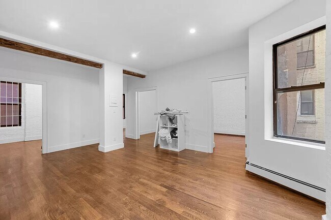 Building Photo - 106 Ridge Street