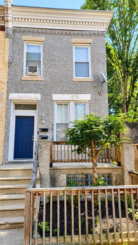 Building Photo - 1613 N Allison St