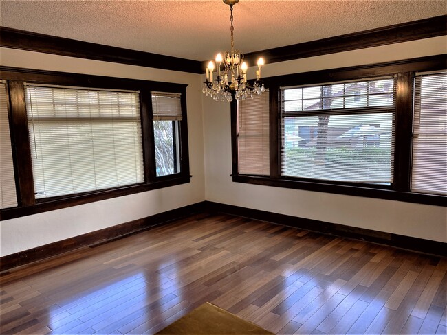 Formal Dining room - 1133 S 8th Ave